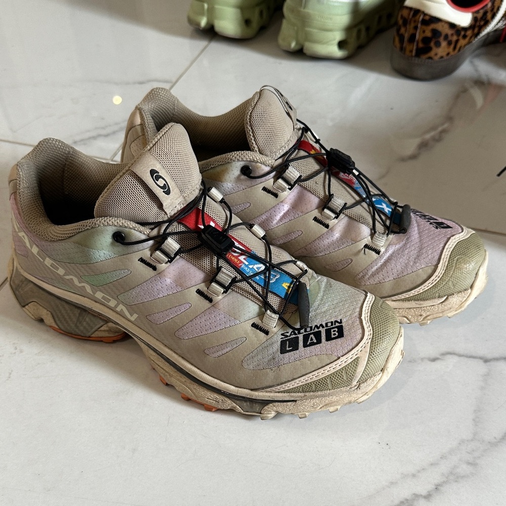 Sneakers XT-4 OG Aurora Borealis con design color-block USA WOMEN 8.5